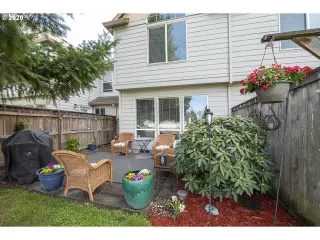 Photo #2: 20424383 Listing