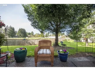 Photo #4: 20424383 Listing