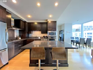 Photo #5: 20424450 Listing 