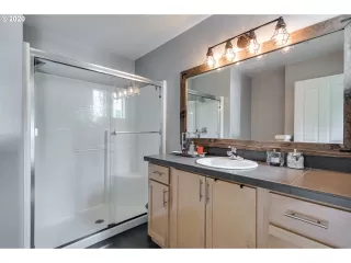 Photo #6: 20425869 Listing