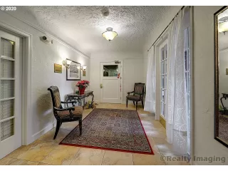 Photo #3: 20426863 Listing