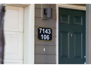 Photo #1: 20427996 Listing