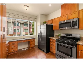 Photo #2: 20428452 Listing 