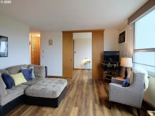 Photo #3: 20429695 Listing 