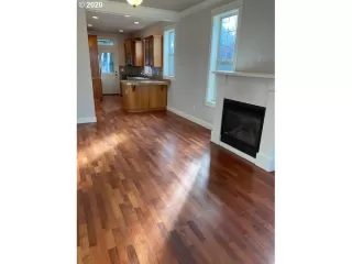 Photo #3: 20430277 Listing