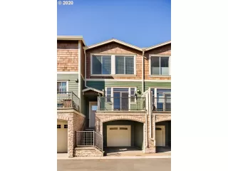 Photo #1: 20430822 Listing