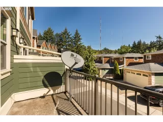 Photo #4: 20430822 Listing