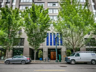 Photo #2: 20431307 Listing 