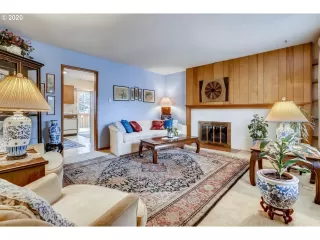 Photo #1: 20431806 Listing 