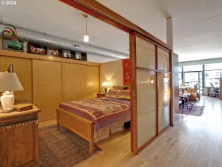 Photo #1: 20432685 Listing 