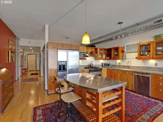 Photo #2: 20432685 Listing 