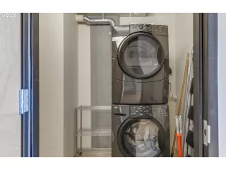 Photo #1: 20432958 Listing 