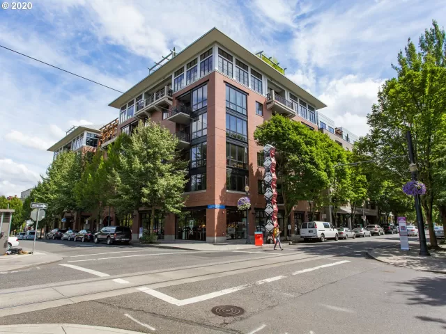 MLS: 20433154 Condo For Sale