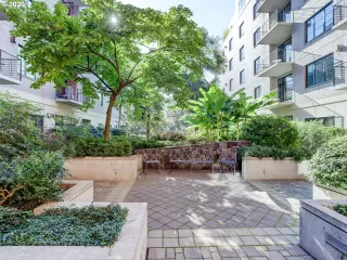 Photo #4: 20433154 Listing 