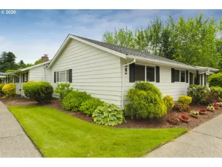 Photo #2: 20435283 Listing