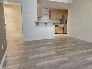 Photo #5: 20435425 Listing 