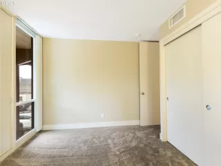 Photo #1: 20435519 Listing