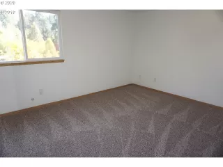 Photo #2: 20436347 Listing