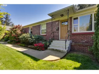 Photo #2: 20437404 Listing