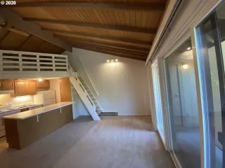 Photo #2: 20437859 Listing