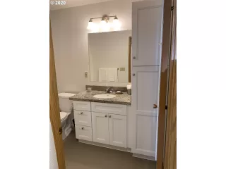 Photo #5: 20437874 Listing 