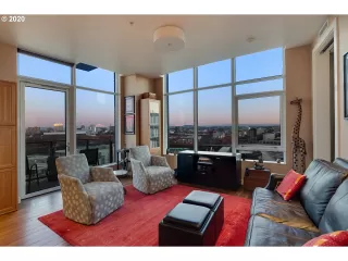 Photo #4: 20438958 Listing