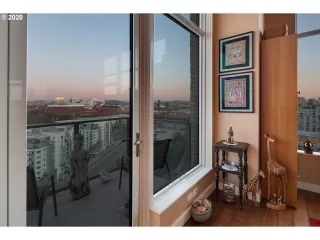 Photo #5: 20438958 Listing