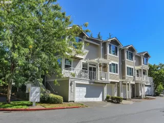 Photo #2: 20439328 Listing