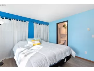 Photo #2: 20439940 Listing