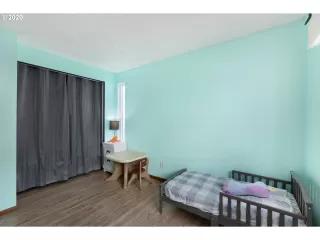 Photo #5: 20439940 Listing