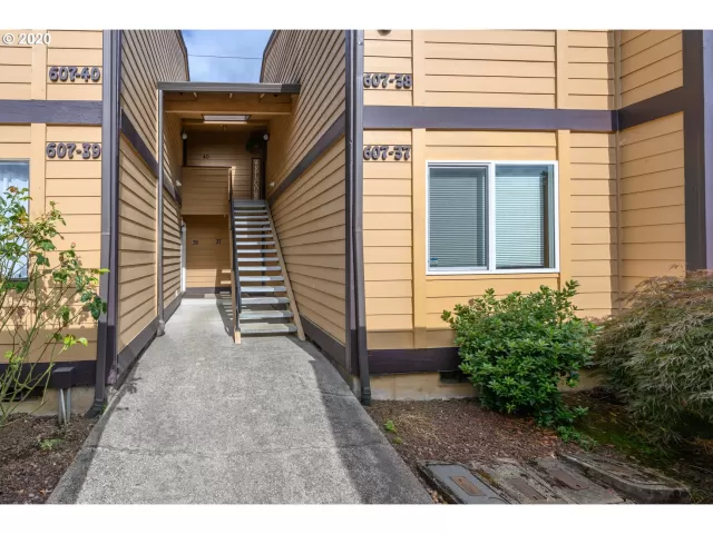 MLS: 20440986 Condo For Sale