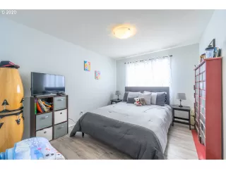 Photo #3: 20440986 Listing