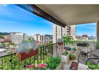 Photo #4: 20441049 Listing