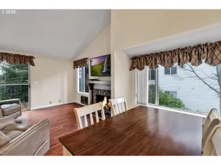 Photo #3: 20441453 Listing