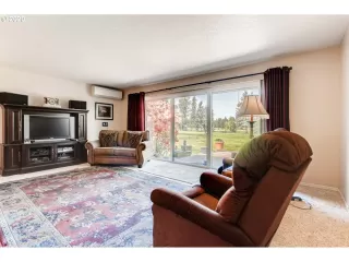 Photo #2: 20441488 Listing 