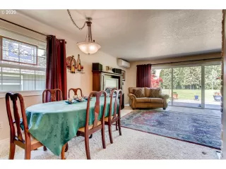 Photo #6: 20441488 Listing 