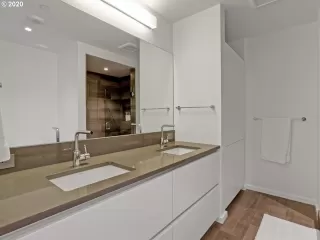 Photo #3: 20441598 Listing