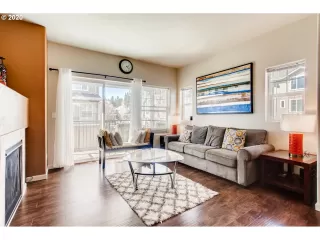 Photo #1: 20442032 Listing