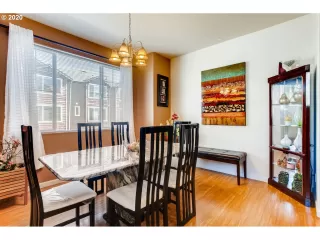 Photo #6: 20442032 Listing