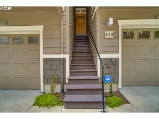 Photo #1: 20442786 Listing
