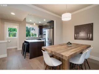 Photo #3: 20442786 Listing