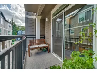 Photo #6: 20442786 Listing