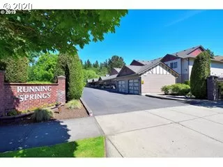 Photo #4: 20443496 Listing