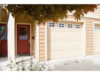 Photo #1: 20443811 Listing 