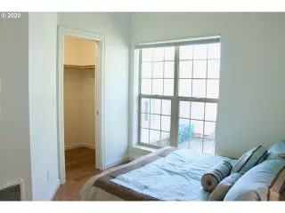 Photo #5: 20443811 Listing 