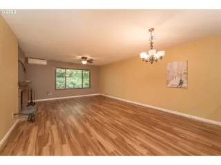 Photo #2: 20444801 Listing