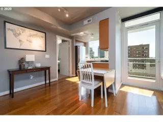 Photo #2: 20445579 Listing