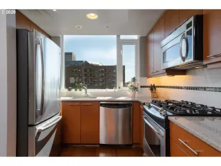 Photo #3: 20445579 Listing