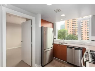 Photo #3: 20446165 Listing