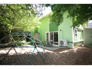 Photo #2: 20446856 Listing